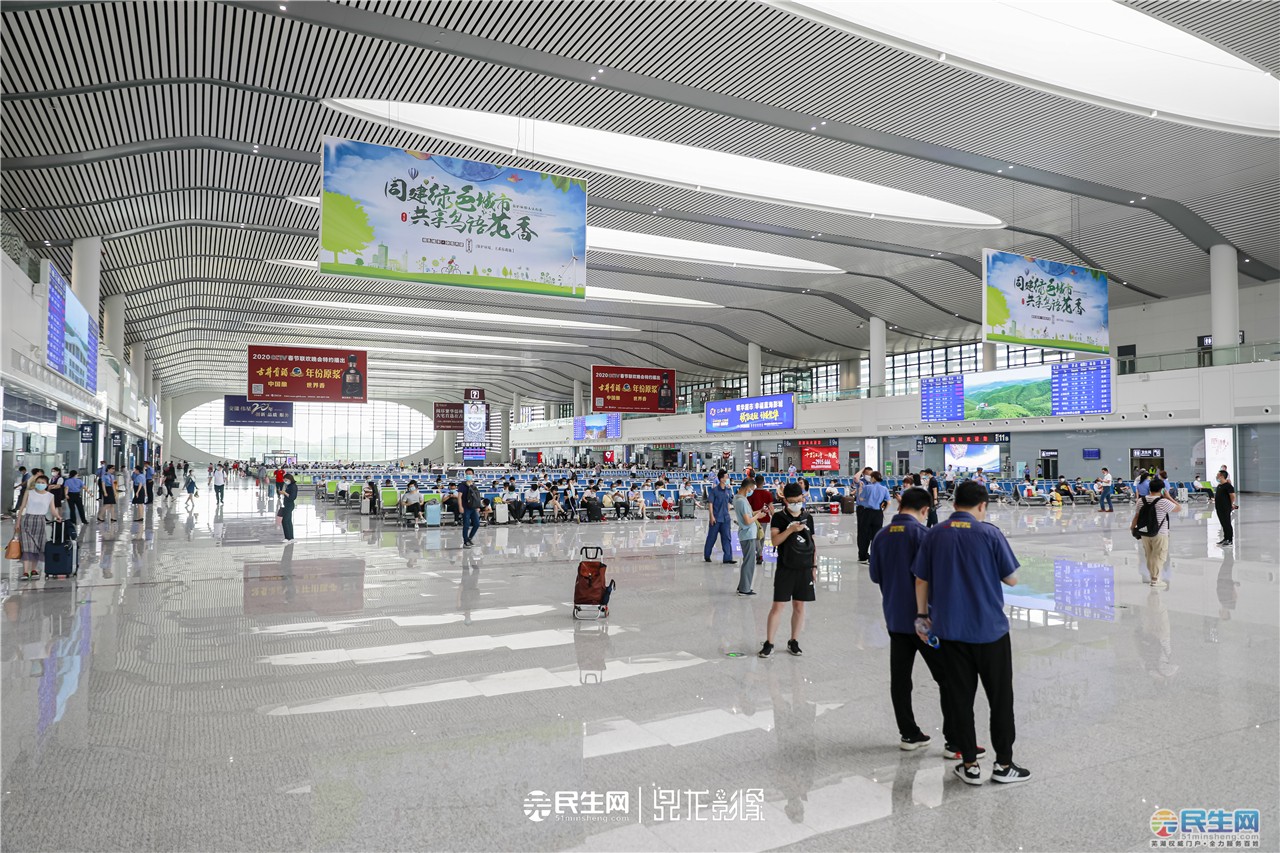 芜湖站最新增开55趟列车！_旅客_调整_火车站